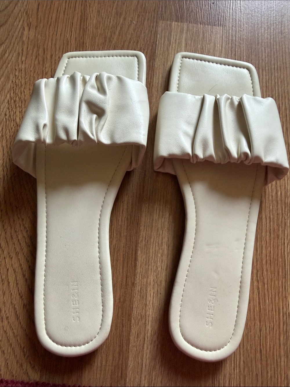 Women’s White Sandals Size 43